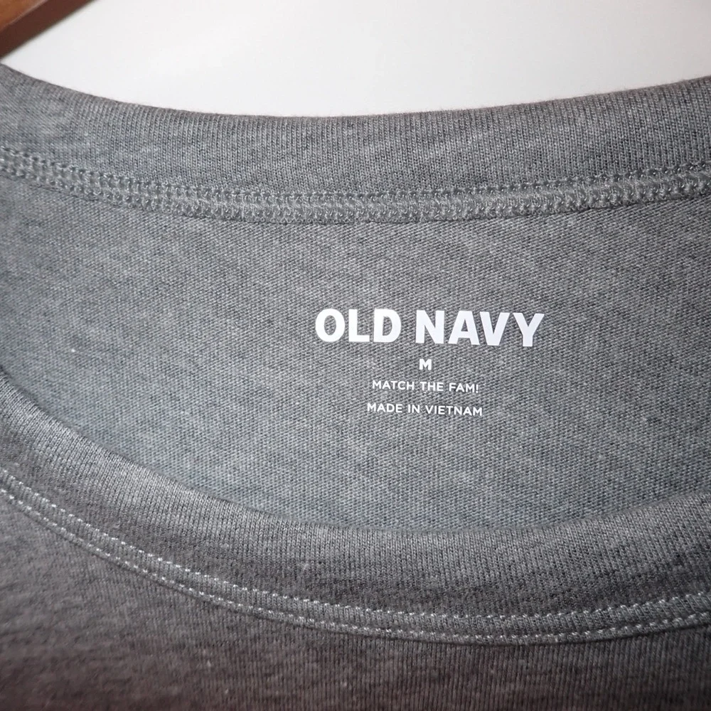 ✨Brand New✨ Old Navy Patriotic American Flag Gray T-Shirt size M - Picture 3 of 7